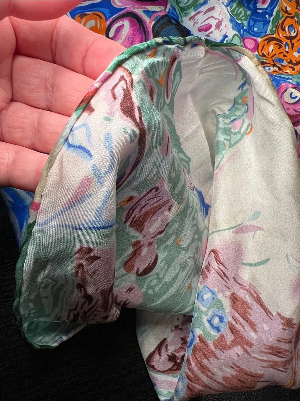 Vintage Gustav Klimt Vibrant Floral Art Hand-rolled Edge 100% Silk Scarf